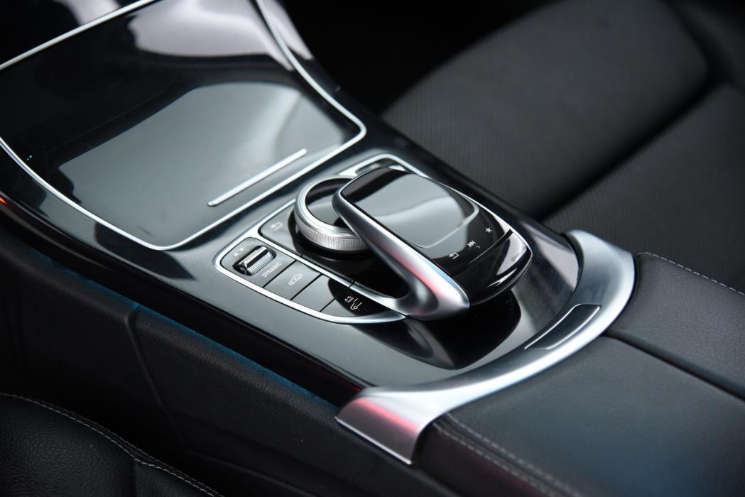 MERCEDES-BENZ C 2017