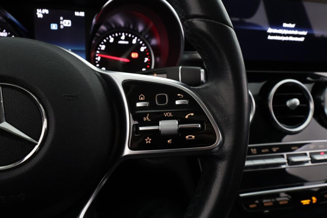 MERCEDES-BENZ C 2020