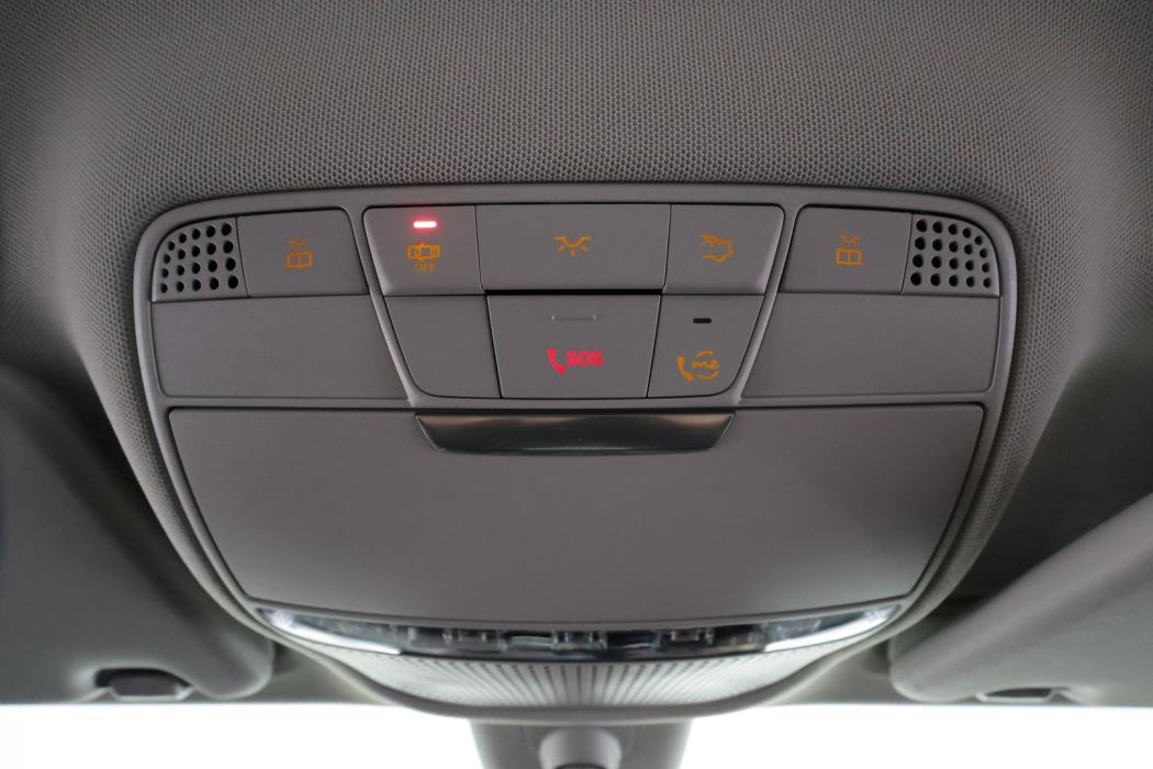 MERCEDES-BENZ C 2020