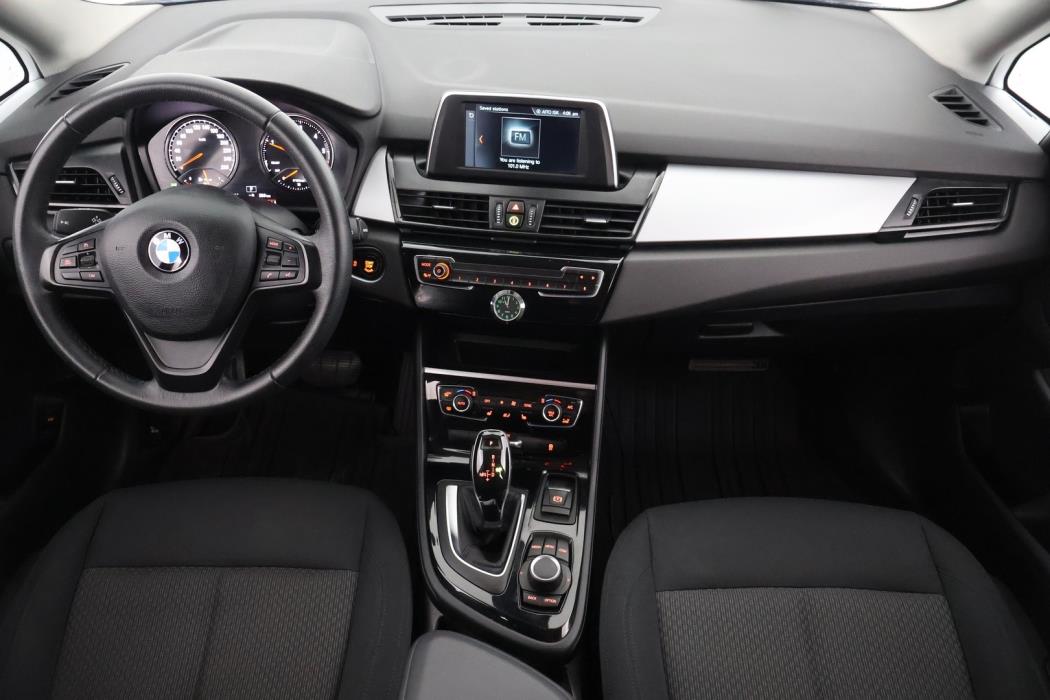 BMW 216 2019