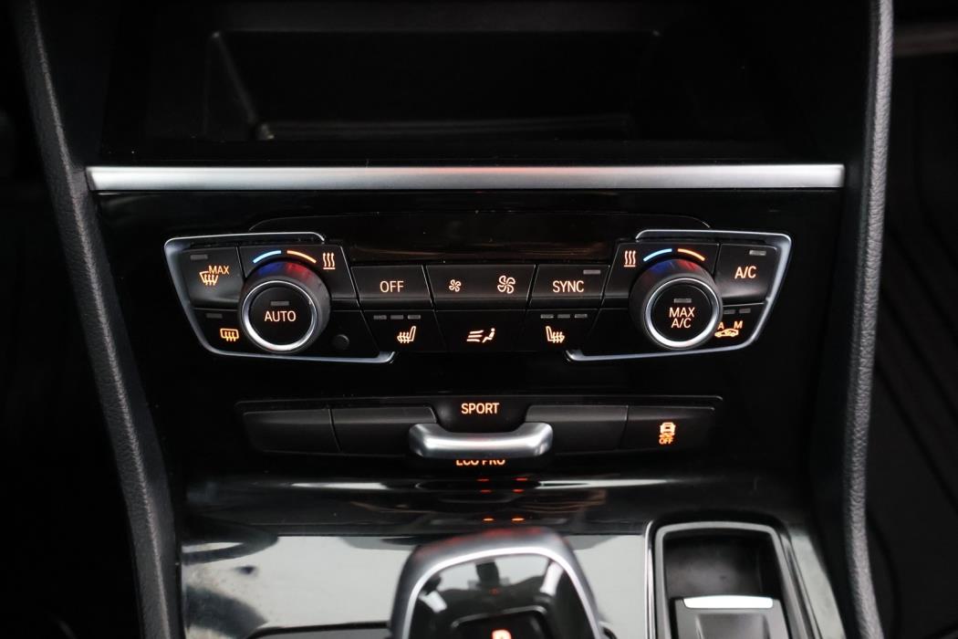 BMW 216 2019