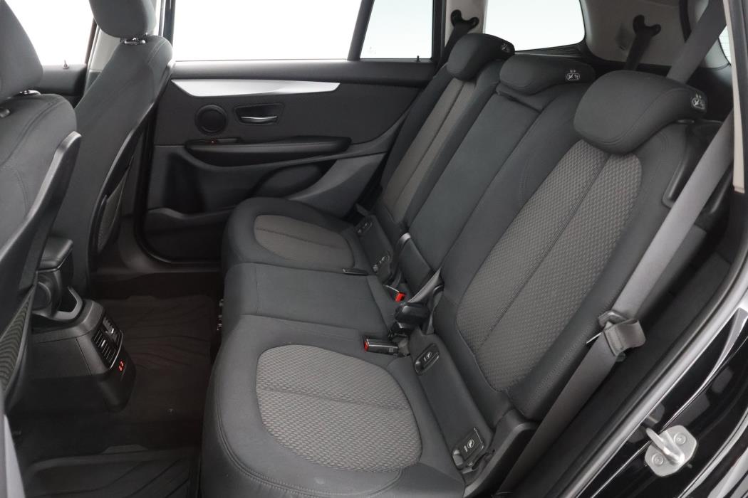 BMW 216 2019