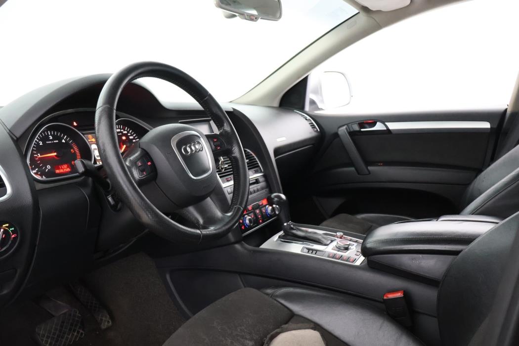 AUDI Q7 2006