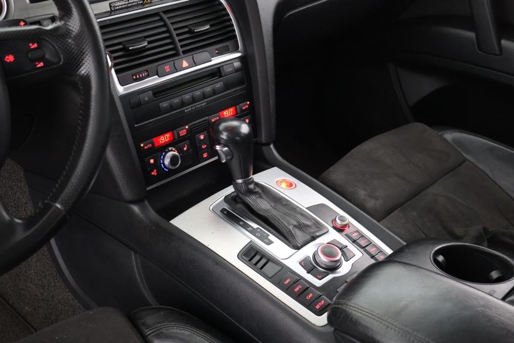 AUDI Q7 2006