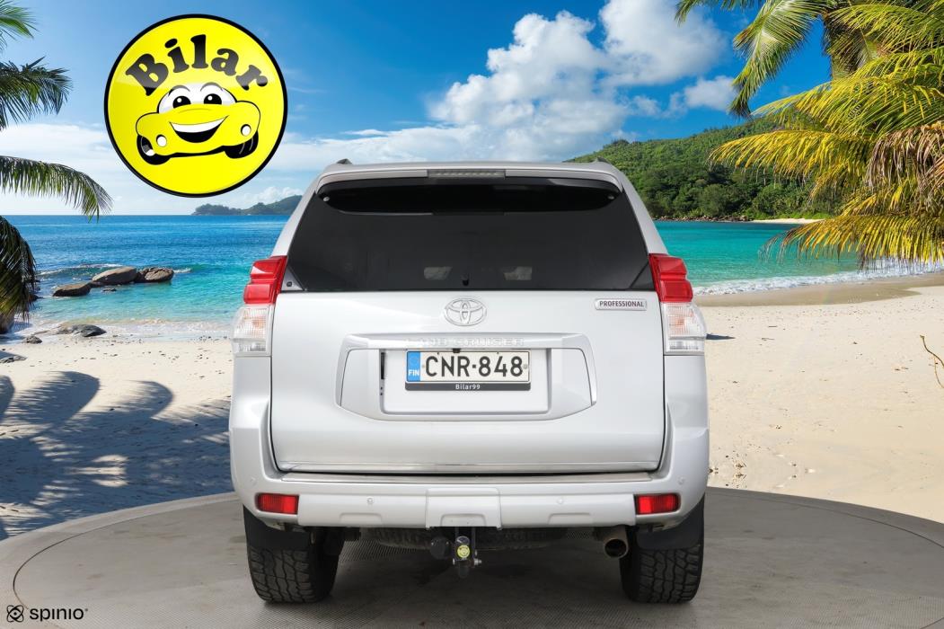 TOYOTA Land Cruiser 2011