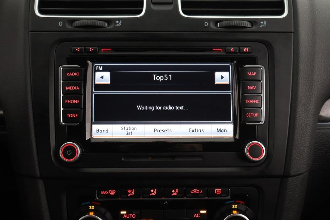 VOLKSWAGEN Golf 2010