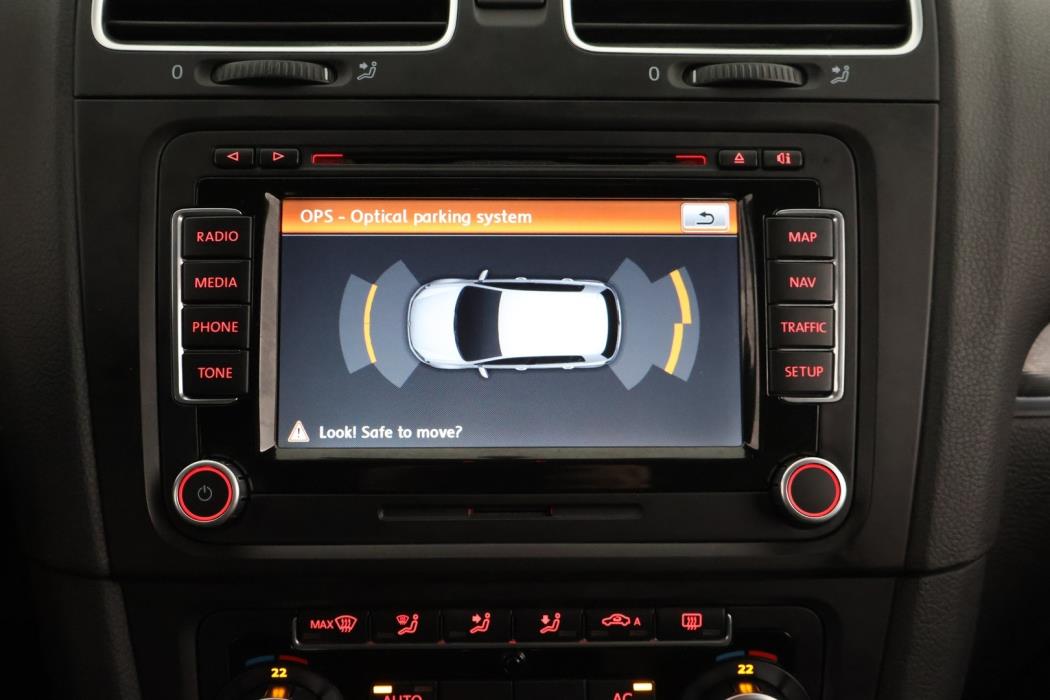 VOLKSWAGEN Golf 2010