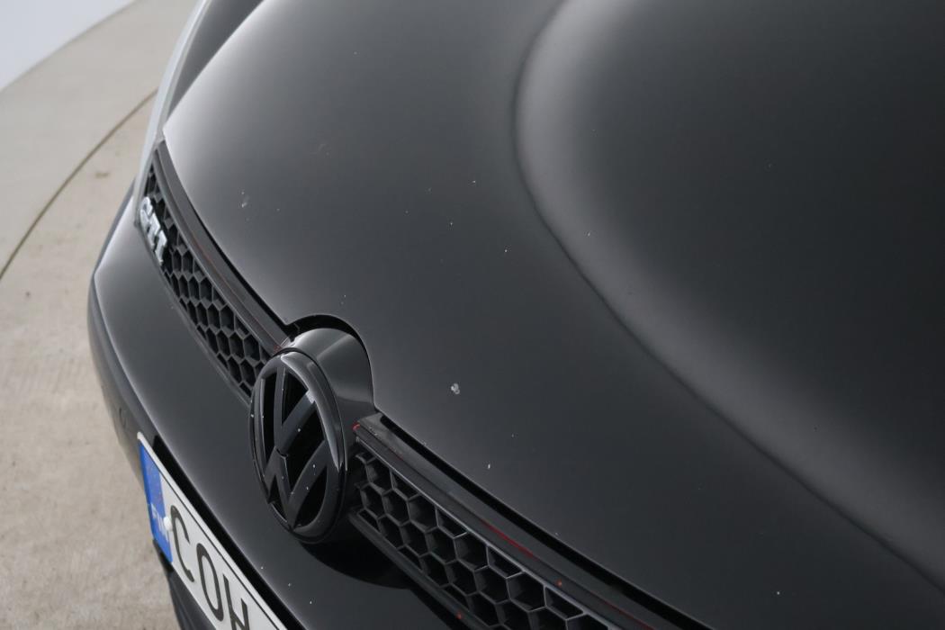 VOLKSWAGEN Golf 2010