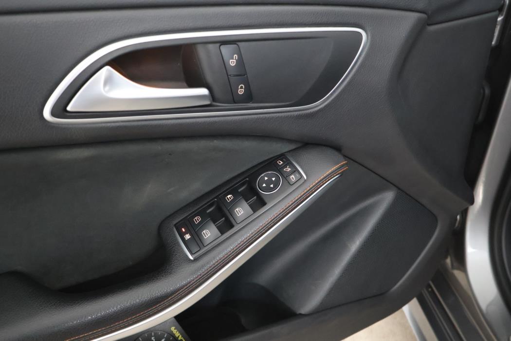 MERCEDES-BENZ CLA 2016