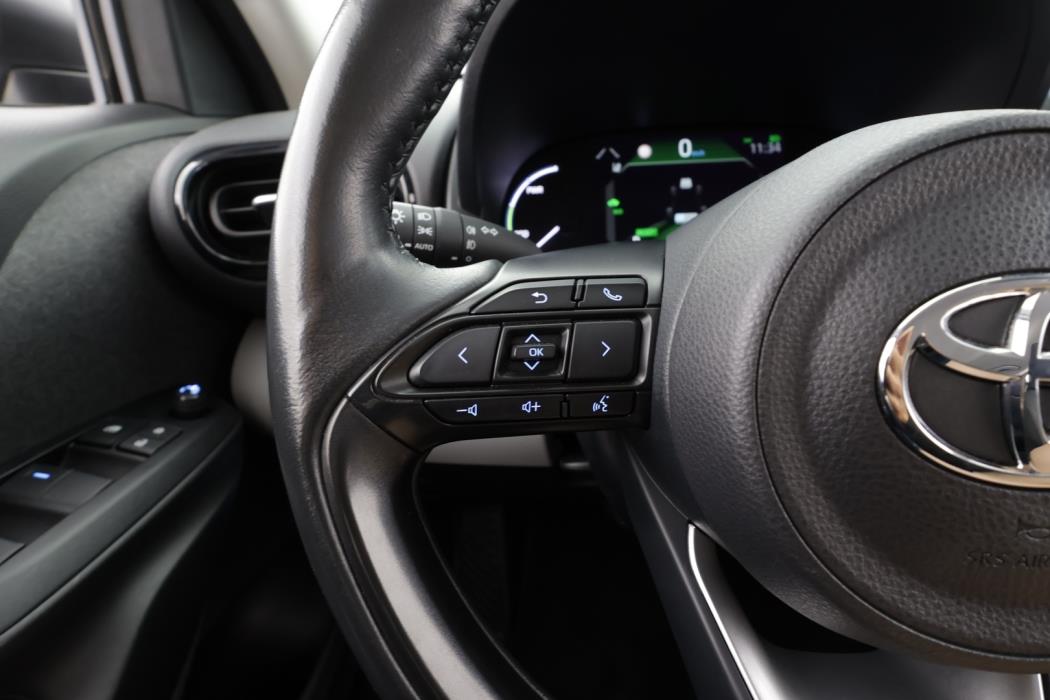 TOYOTA Yaris Cross 2022