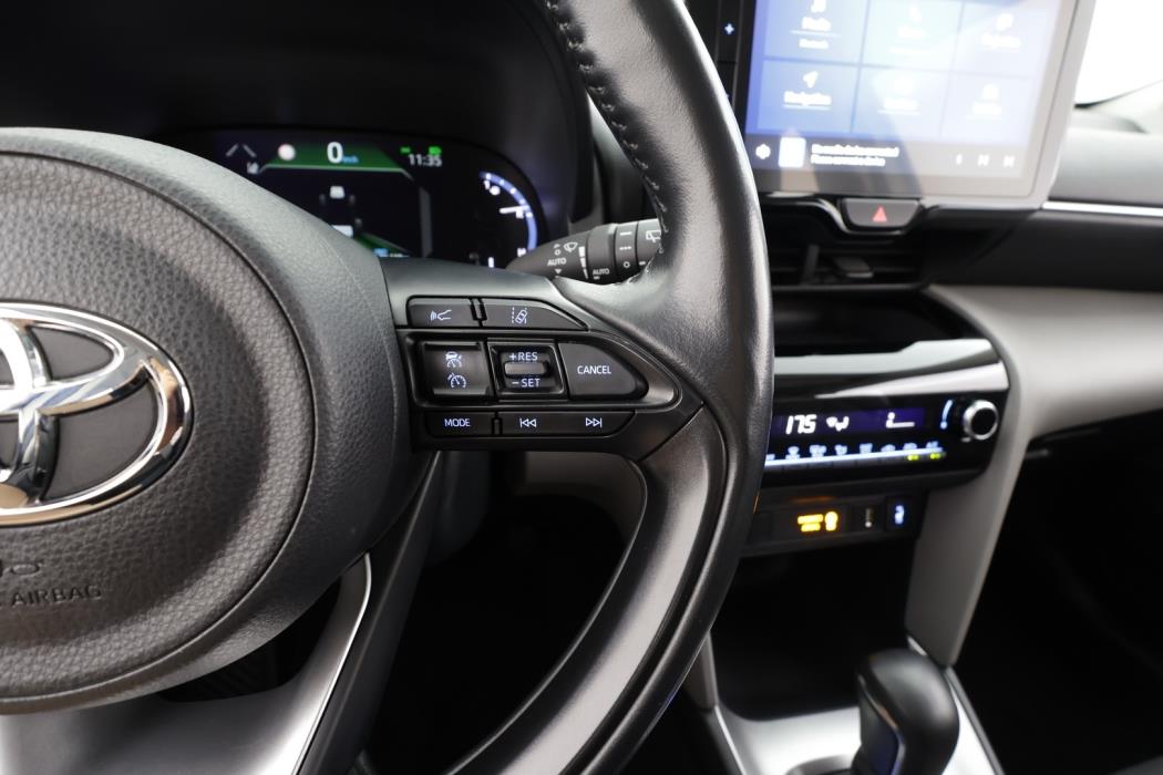 TOYOTA Yaris Cross 2022