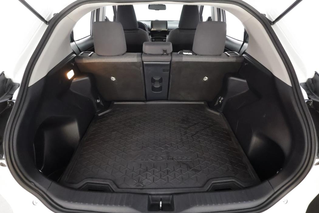 TOYOTA Yaris Cross 2022