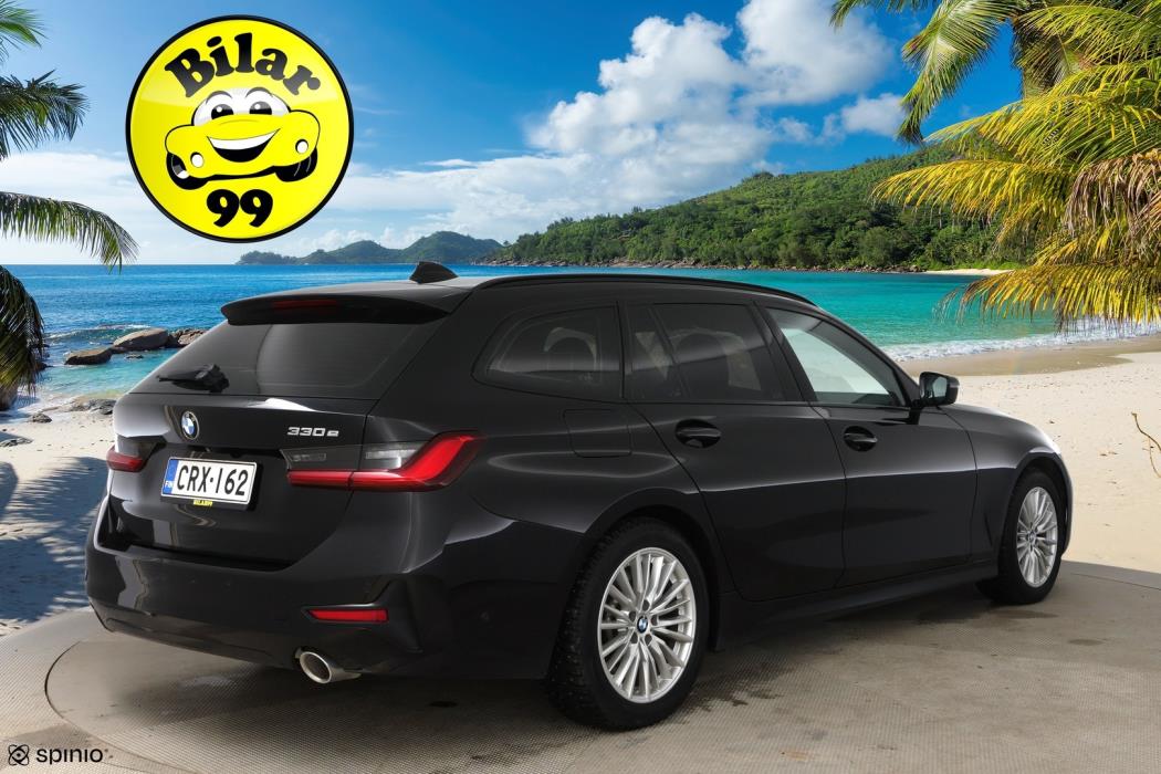 BMW 330 2021