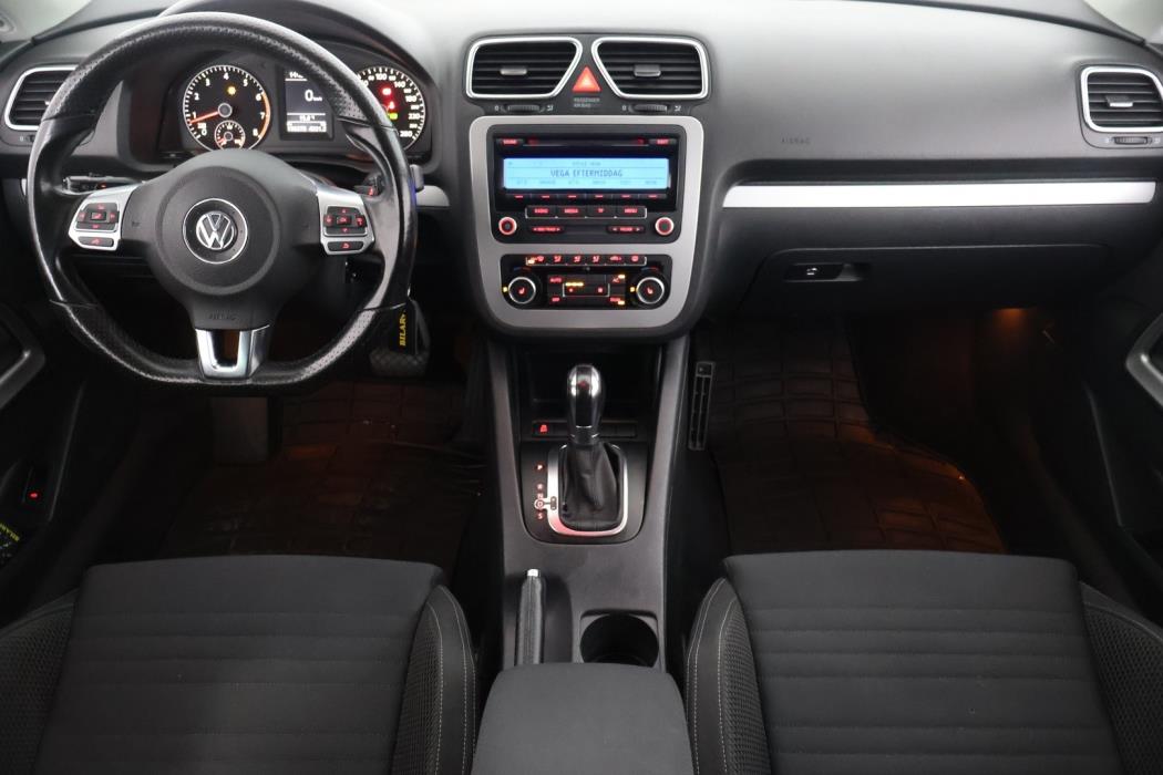VOLKSWAGEN Scirocco 2011