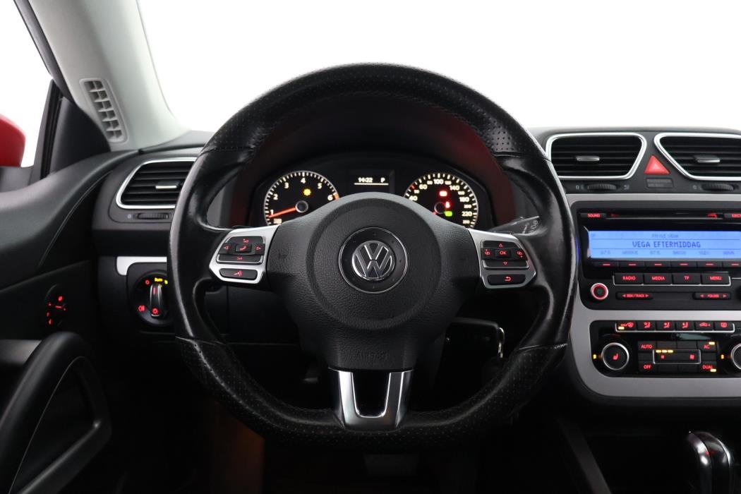 VOLKSWAGEN Scirocco 2011