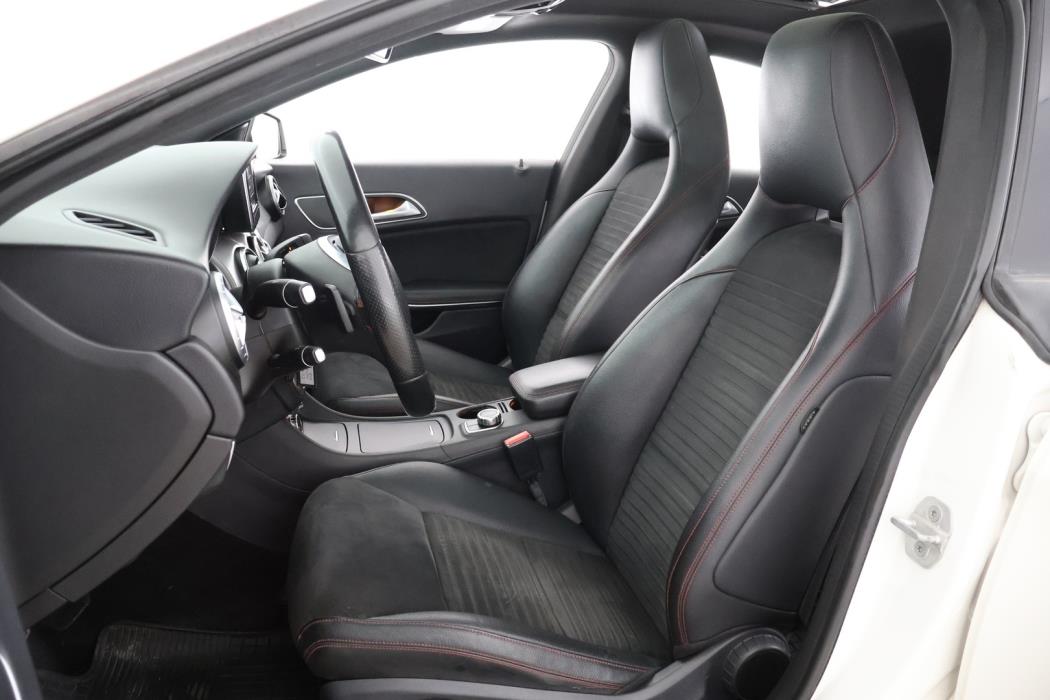 MERCEDES-BENZ CLA 2014