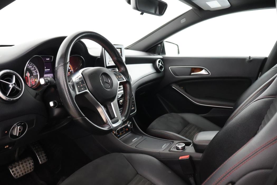 MERCEDES-BENZ CLA 2014