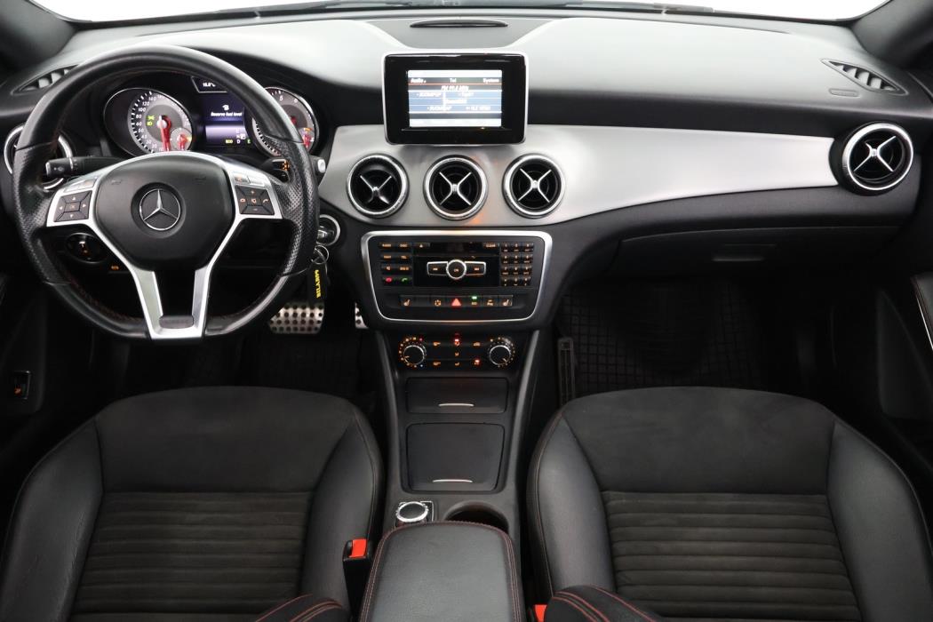 MERCEDES-BENZ CLA 2014
