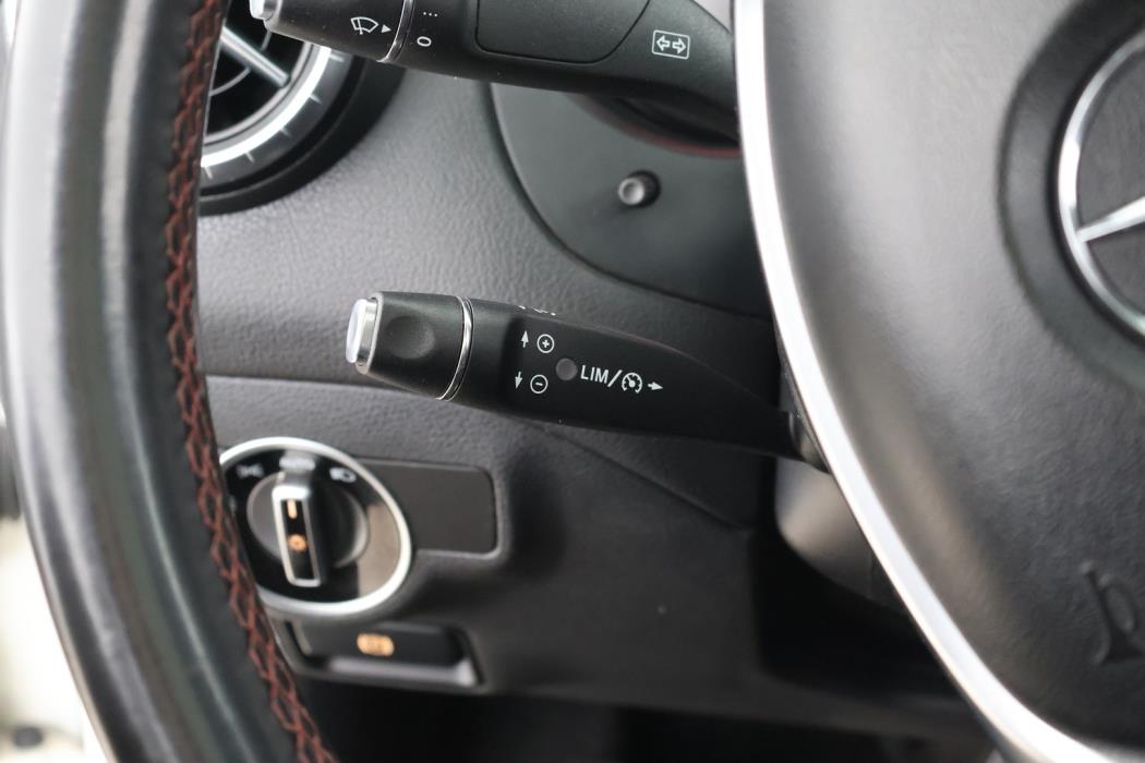 MERCEDES-BENZ CLA 2014