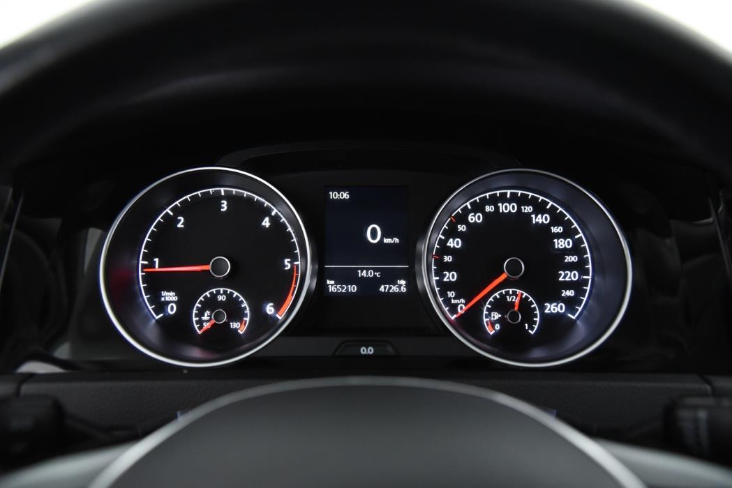 VOLKSWAGEN Golf 2015