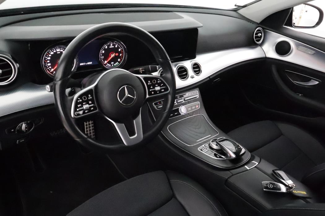 MERCEDES-BENZ E 2019