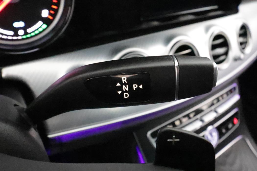 MERCEDES-BENZ E 2019