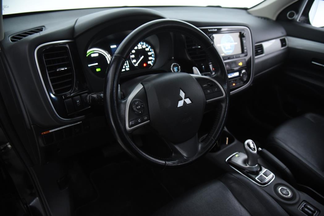 MITSUBISHI Outlander 2014