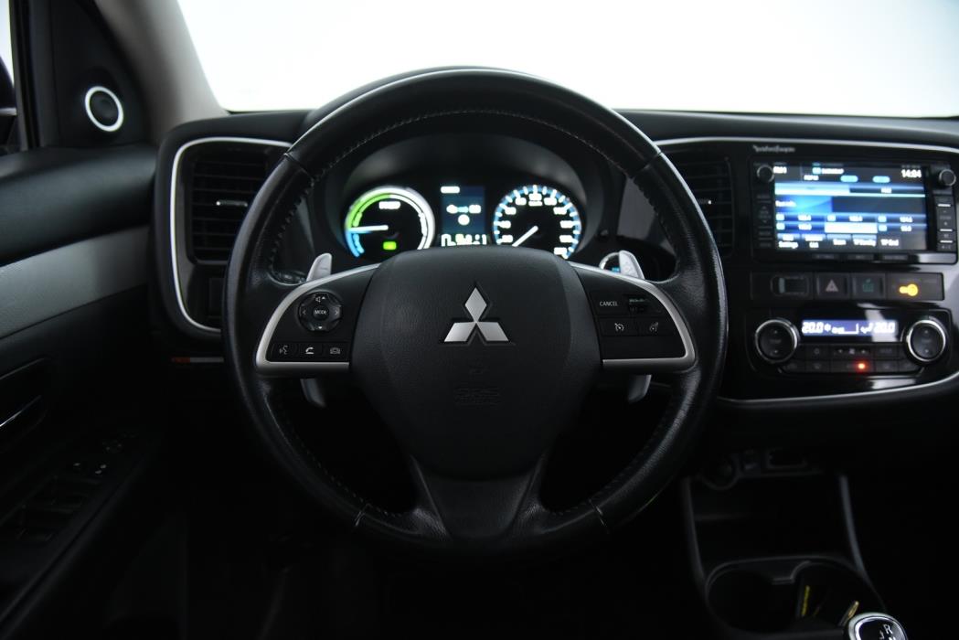 MITSUBISHI Outlander 2014