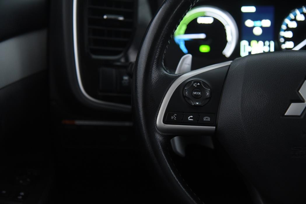 MITSUBISHI Outlander 2014