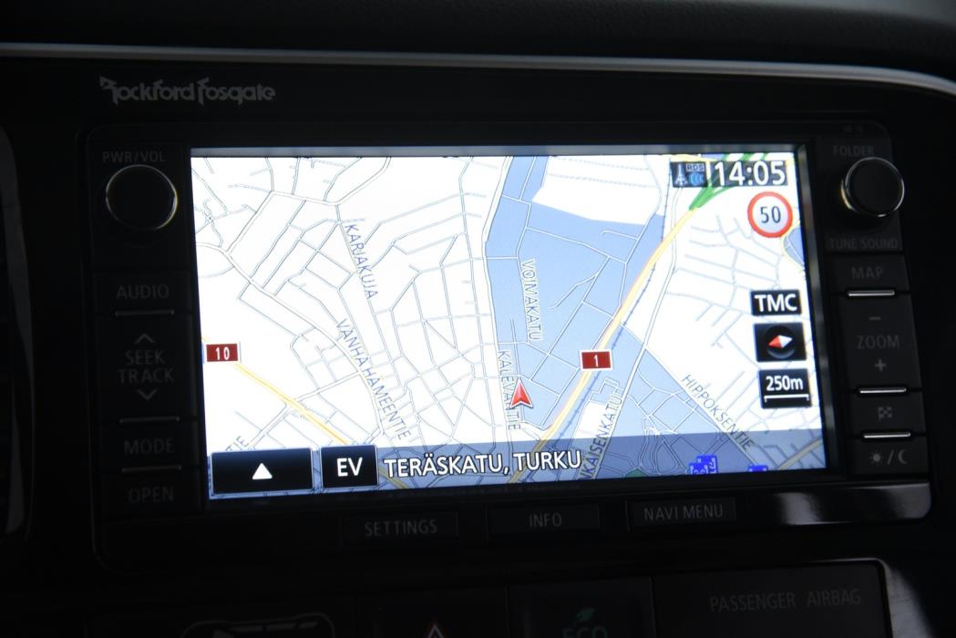 MITSUBISHI Outlander 2014