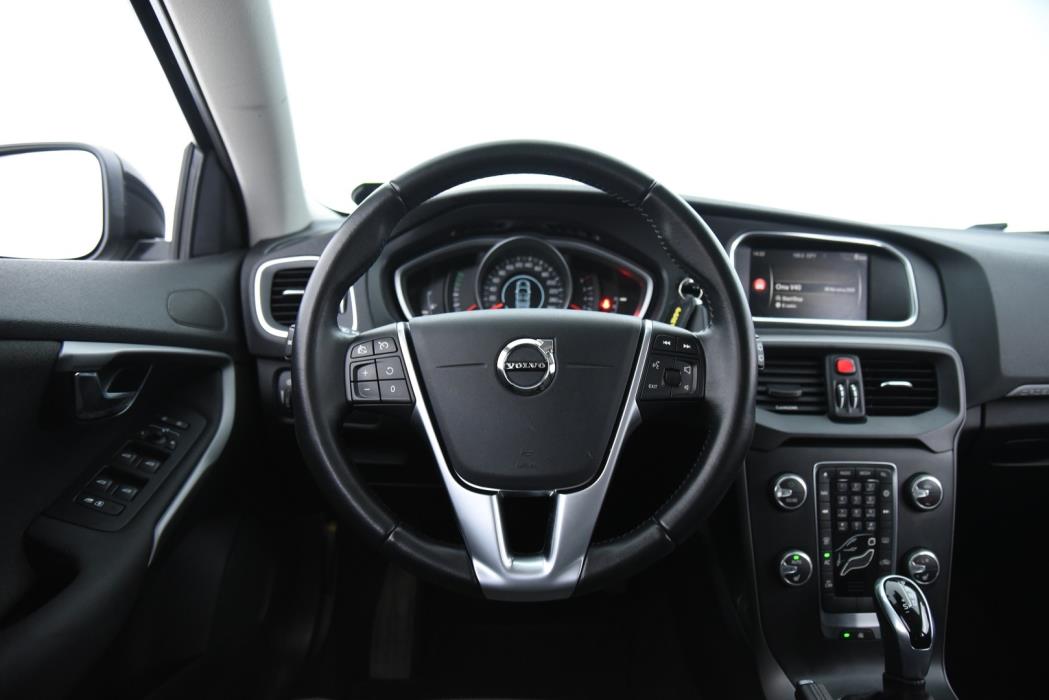 VOLVO V40 Cross Country 2018