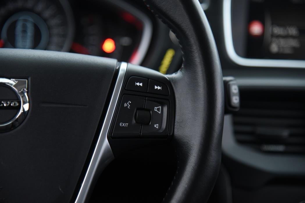 VOLVO V40 Cross Country 2018