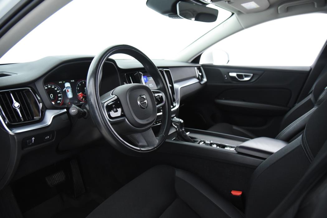 VOLVO V60 2020