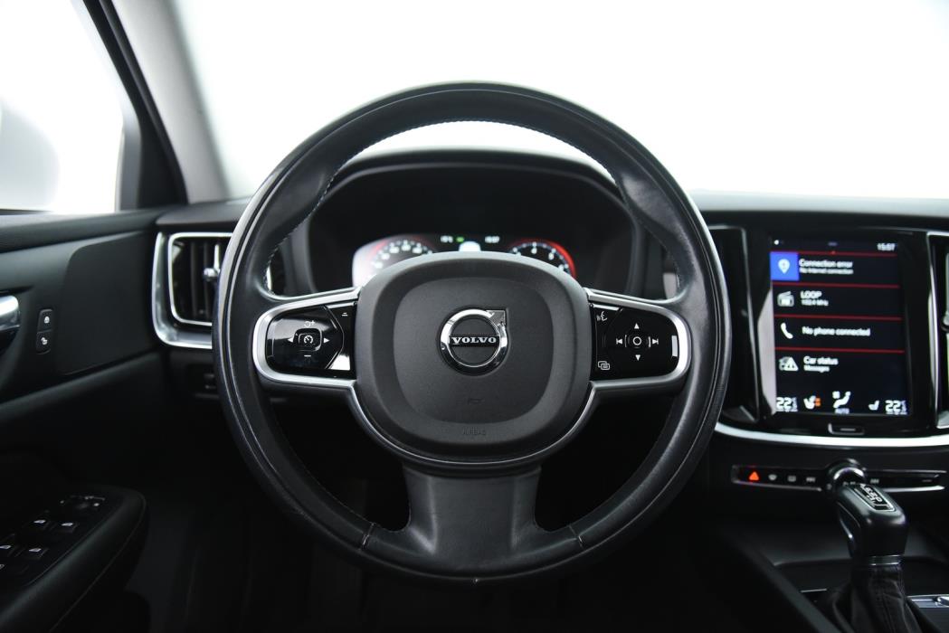 VOLVO V60 2020