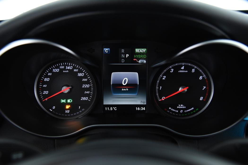 MERCEDES-BENZ C 2018