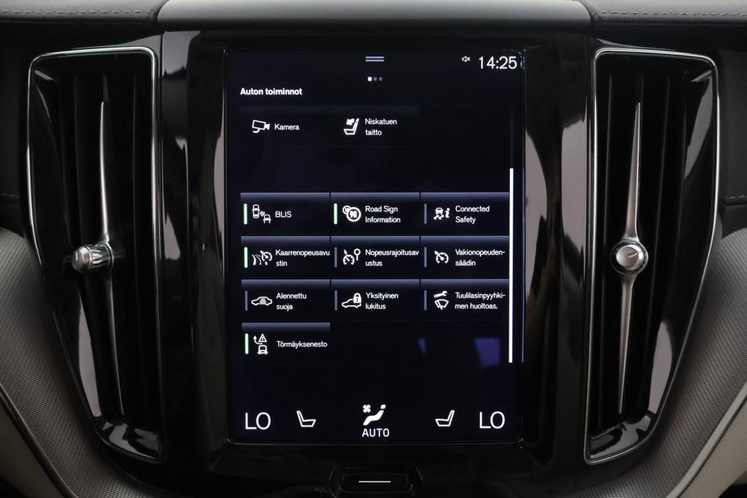 VOLVO XC60 2021