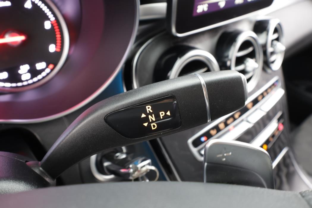 MERCEDES-BENZ GLC 2018