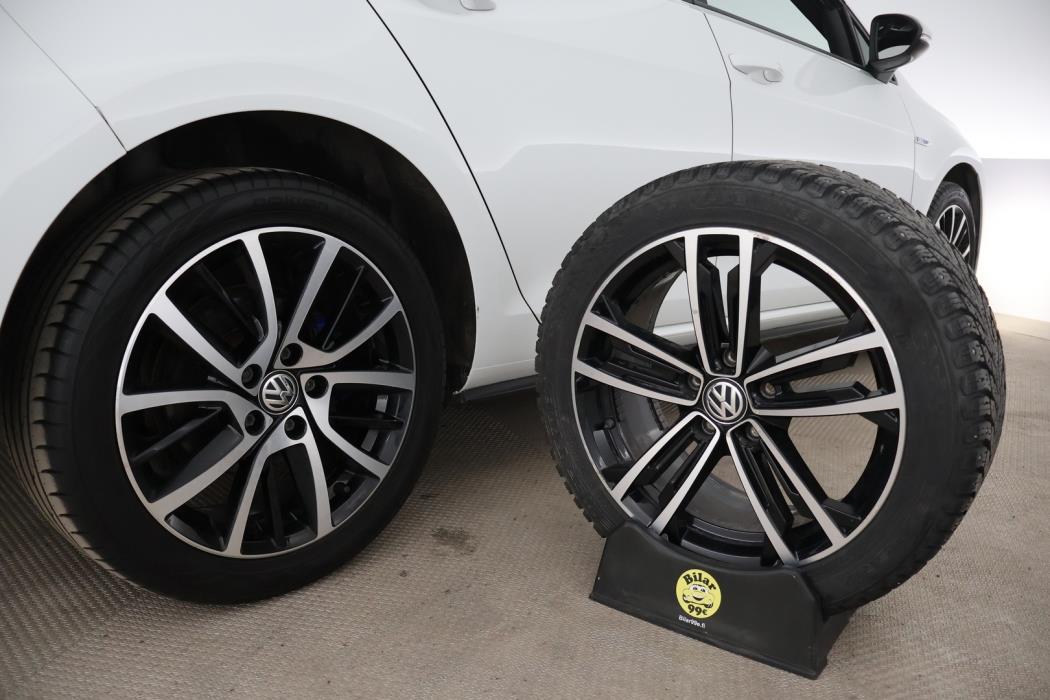 VOLKSWAGEN GOLF 2020