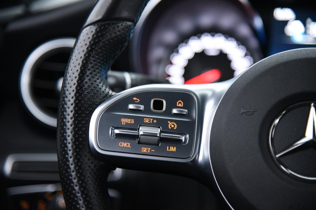 MERCEDES-BENZ C 2021