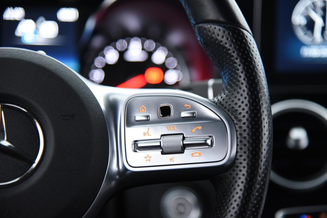 MERCEDES-BENZ C 2021