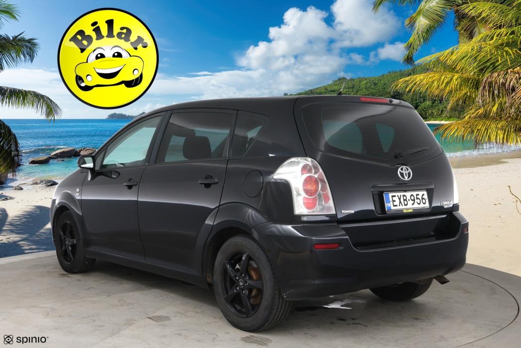 TOYOTA Corolla Verso 2004