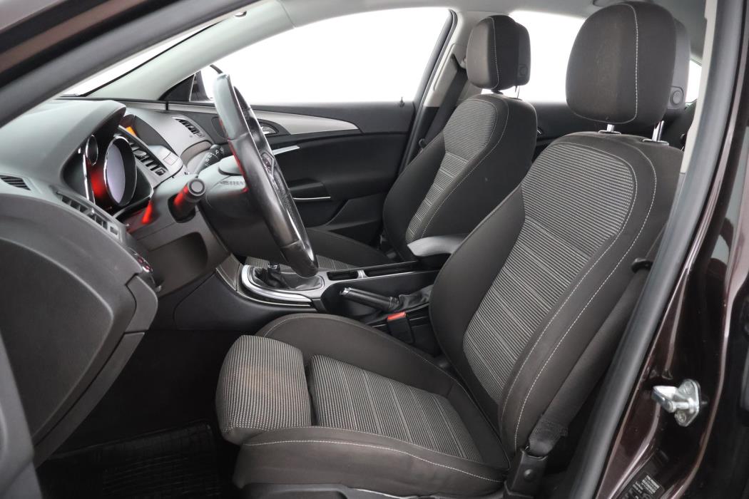 OPEL Insignia 2012