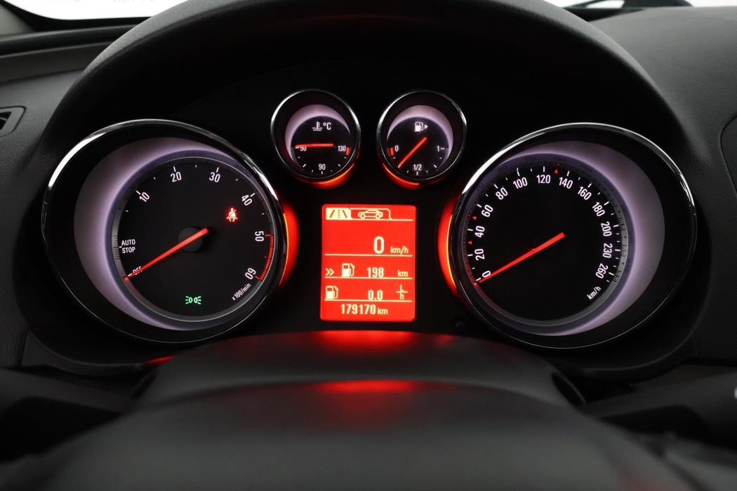 OPEL Insignia 2012