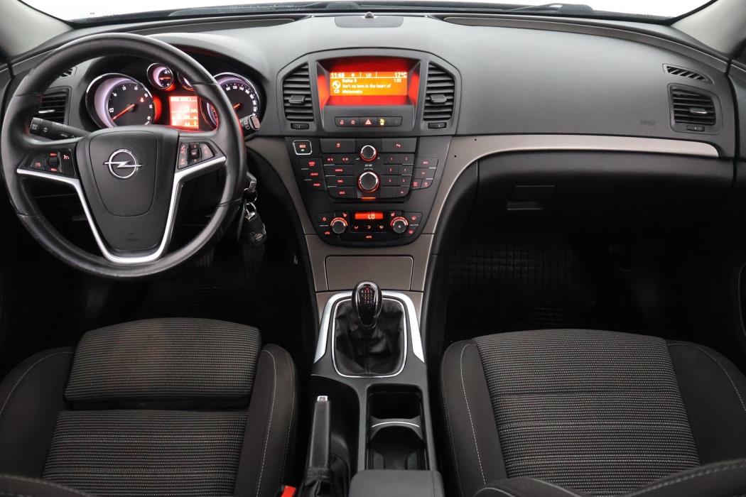 OPEL Insignia 2012