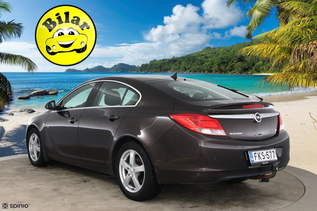 OPEL Insignia 2012