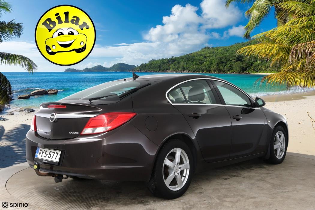 OPEL Insignia 2012