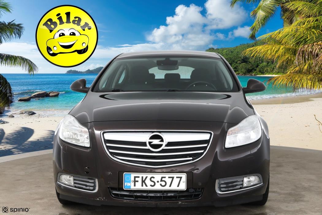 OPEL Insignia 2012