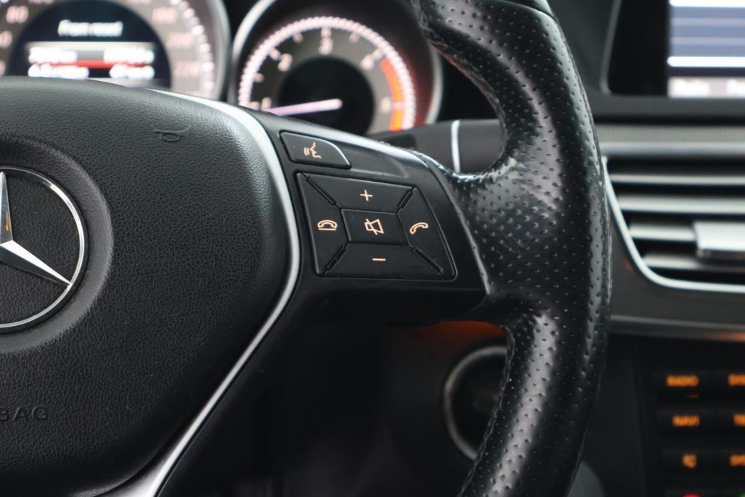 MERCEDES-BENZ E 2013