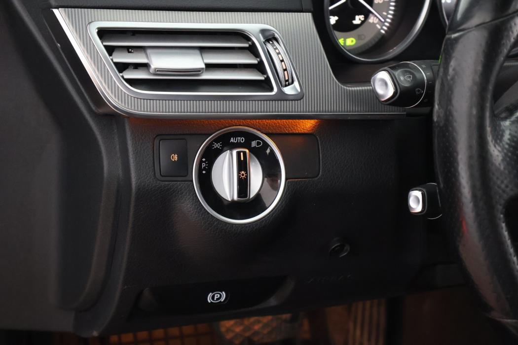 MERCEDES-BENZ E 2013