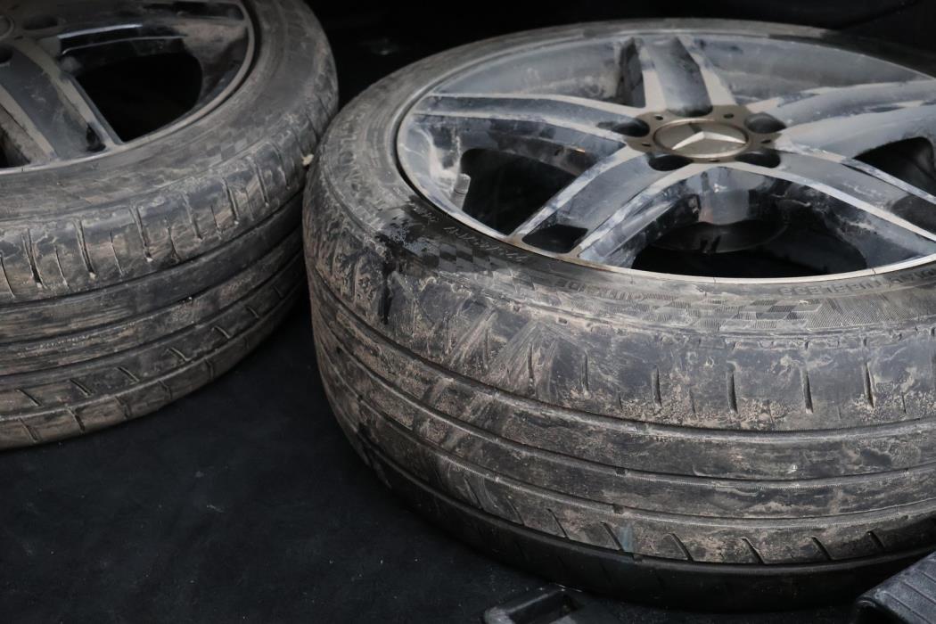 MERCEDES-BENZ E 2013